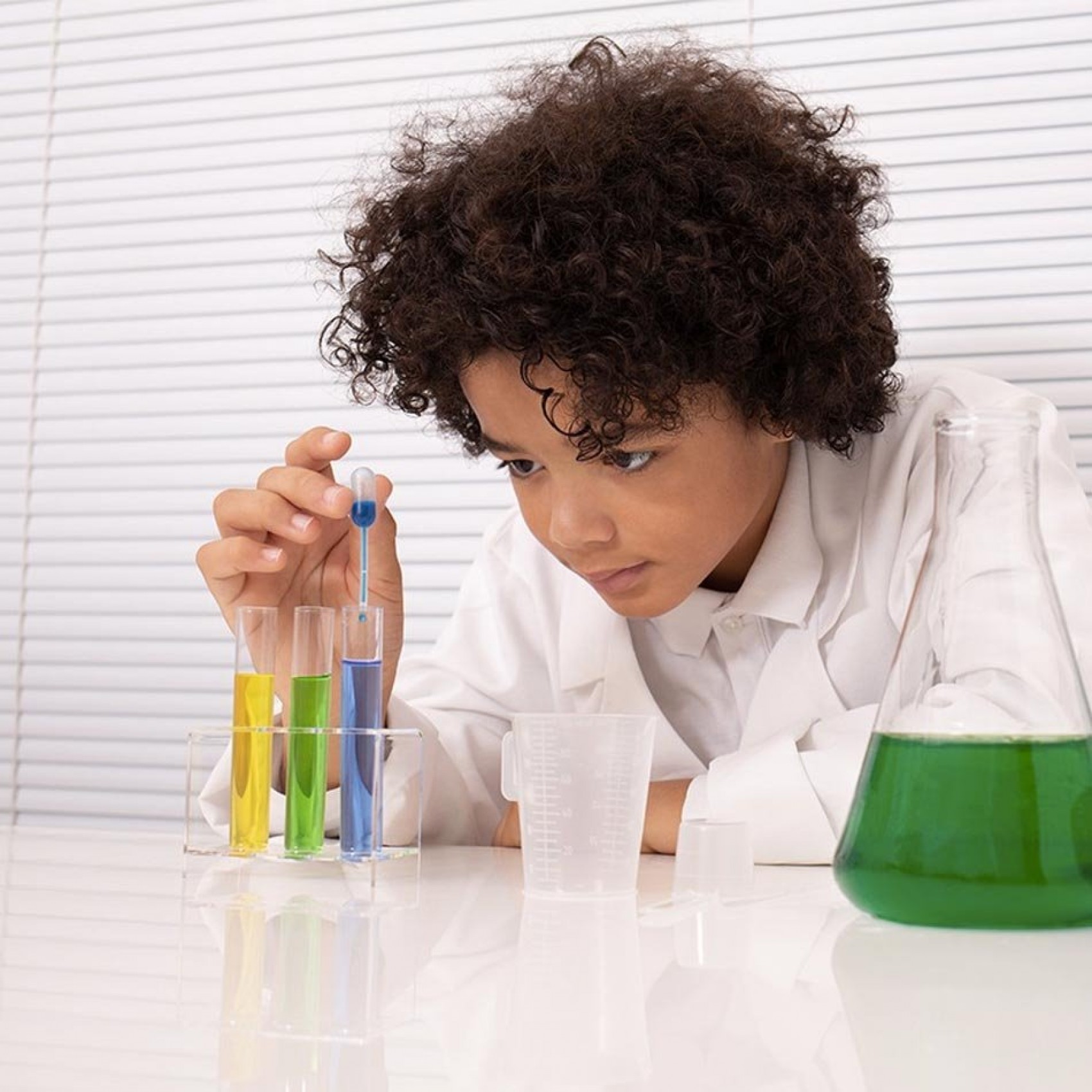 Kits scientifiques d'expériences pour les enfants âgés de 4 à 12 ans,  coffret cadeau Cool Lab Science